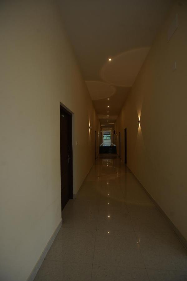 Hotel Psy Mettuppalaiyam  Bagian luar foto