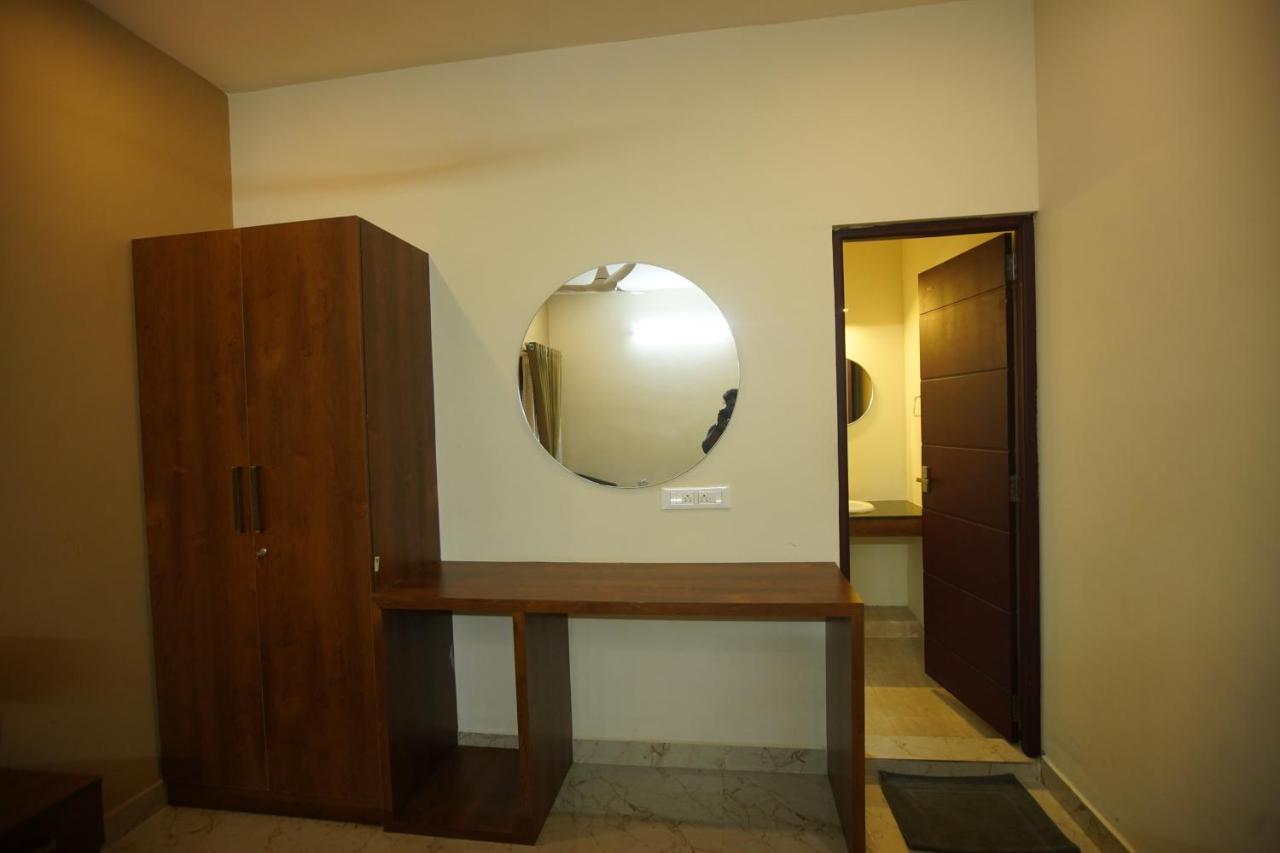 Hotel Psy Mettuppalaiyam  Bagian luar foto